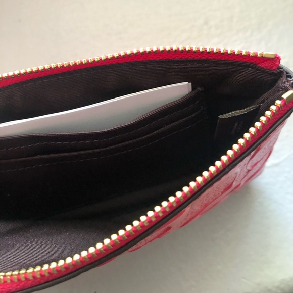 *Sold* Coach Wristlet Wallet - Picture 10 of 10